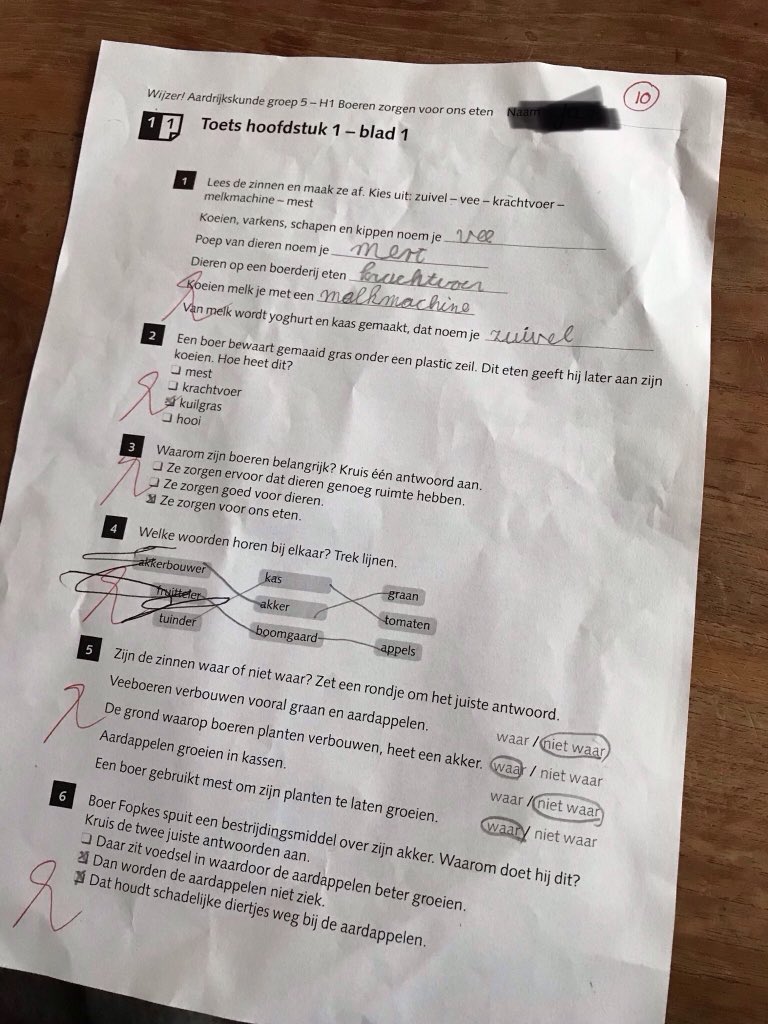 Blij te zien dat er in NOP nog normaal en goed onderwijs is voor groep5! Trotse Oom #farmers #boer  #boerbewust #nietmoeilijkdoen #nofarmersnofood