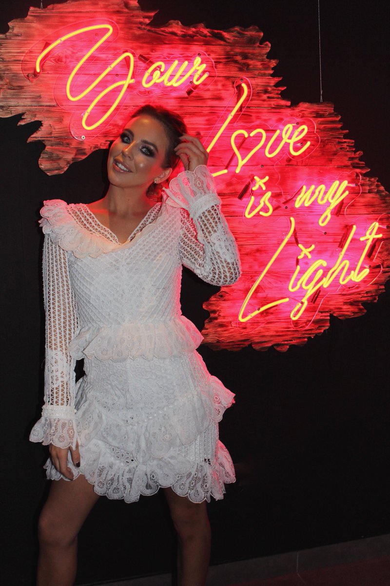 White Crochet Frilled Dress
Was: £75.00 Now: £30.00

Buy now>> bellasorella.co.uk/collections/dr…

#fashion #fashionistas #onlineshopping #shopping #bellasorella