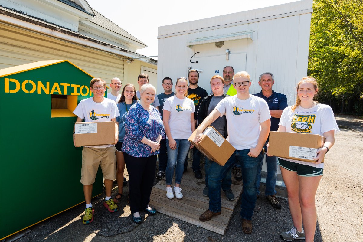 Arkansas Tech University and <a href="/TysonFoods/">Tyson Foods</a> collaborated to establish a campus food pantry in 2017. Now, Tyson is extending the partnership to a new level with a large product donation.

Caring. Compassion. Community. They make our world better. Read more: bit.ly/2kEBb0Z