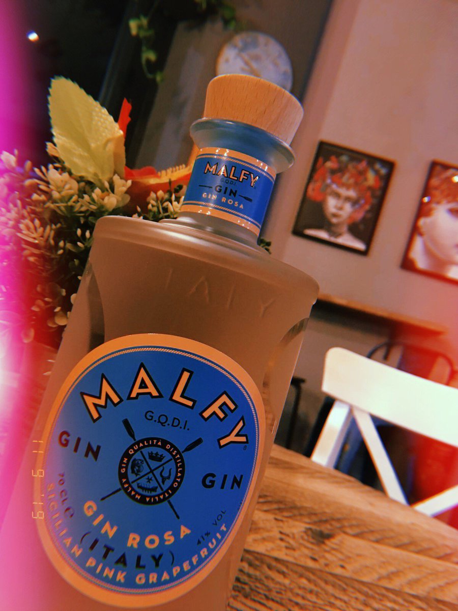 thesalthouseNW's tweet photo. Just ignore that itβs going dark at half 7 and that summer is almost finished by enjoying a delicious pink grapefruit gin by @MalfyGin! π
#MalfyGin #PinkGin #GrapefruitGin #Basicallyhealthy https://t.co/JMj0N4dc37