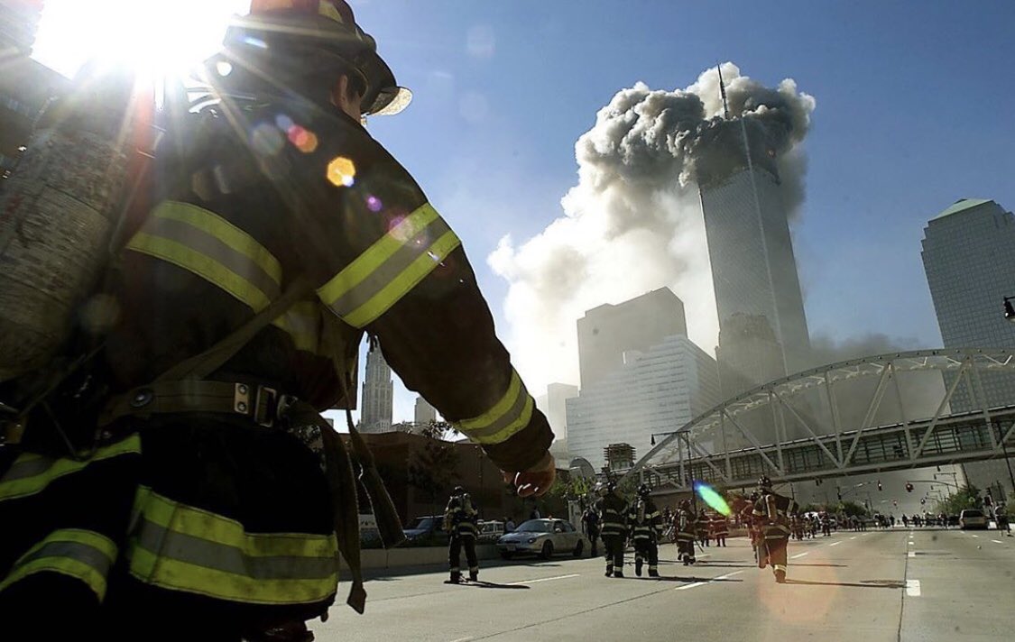 ClaireA_Wx's tweet photo. This is image is so haunting &amp; a solemn reminder of 9-11-01. Today &amp; everyday we thank &amp; remember all of the first responders, medics, fire firefighters &amp; police officers who heroically walked towards the tragedy to help others. #neverforget #911remembered https://t.co/ZtTZ0K38yO