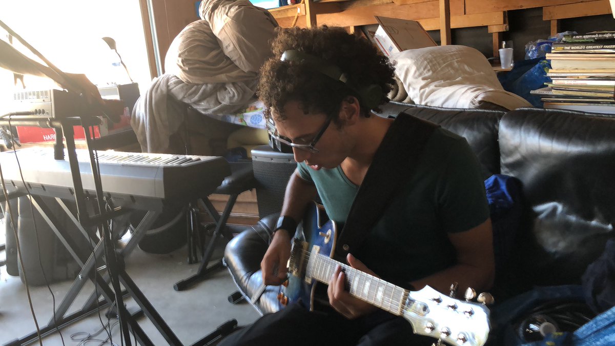 Blueseason__'s tweet photo. We practicing, we having a good time https://t.co/AyR2r1sgiJ