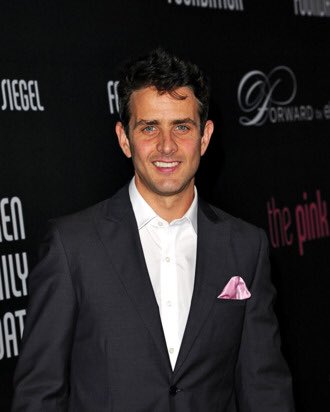 #MACATTACK I find he’s just as distracting fully clothed! How does he do that?! #MacPower - T