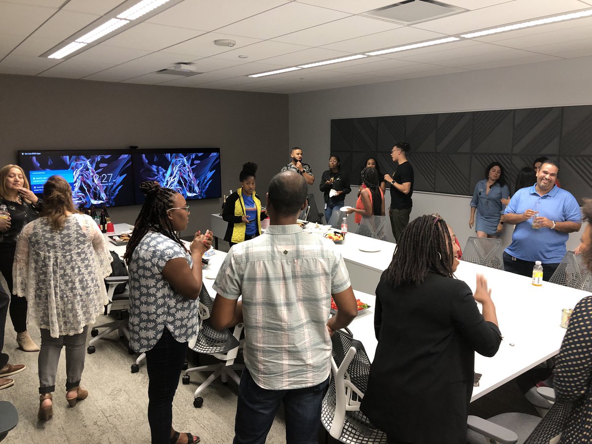 dejmejia's tweet photo. #AdobeBEN and #AdobeHOLA mixer ahead of tomorrow’s #AdodeForAll! @Adobe #AdobeLife #diversity #diversityandinclusion
@Rafatoon_ https://t.co/vpWS5I34ds