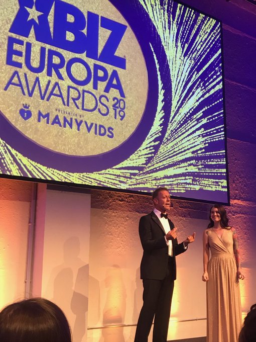 Thank you legendary ⁦@RoccoSiffrediXX⁩ and beautiful ⁦@MishaCrossXXX⁩ for hosting a great show tonight<a class="tags" target="_blank" title="On Twitter" href="/?out=eyJ0eXAiOiJKV1QiLCJhbGciOiJIUzUxMiJ9.eyJpYXQiOjE3MjQ2MDA4MDUsImlzcyI6InR3cG9ybnN0YXJzLmNvbSIsIm5iZiI6MTcyNDYwMDgwNSwiZXhwIjoxNzU2MTM2ODA1LCJyZWRpcmVjdF91cmwiOiJodHRwczovL3R3aXR0ZXIuY29tL1JvY2NvU2lmZnJlZGlYWCJ9.2nYWdnOrJp0dY0AL5pcYcEtB4oLYyuwjVbWAjssjAhCFdLHv11TCj5e4dv6JF-4YKvmrC669vvH9rRGhA_nINg">@RoccoSiffrediXX</a><a href="/tag/xbiz"class="tags"><span>#xbiz</span></a><a href="/tag/xbizberlin"class="tags"><span>#xbizberlin</span></a>