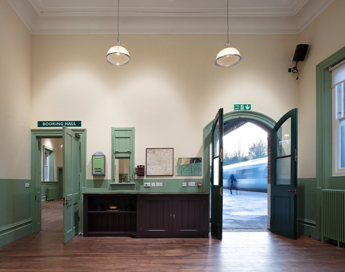 Extremely proud of my parents @TheisandKhan for winning the @ArchitectsJrnal award for their beautiful Bat & Ball Station design this evening ☺️👇🏽

A Grade II listed station building dating back to 1862 & just reopened after being boarded since 1992 💫

#AJRetrofitAwards #Design