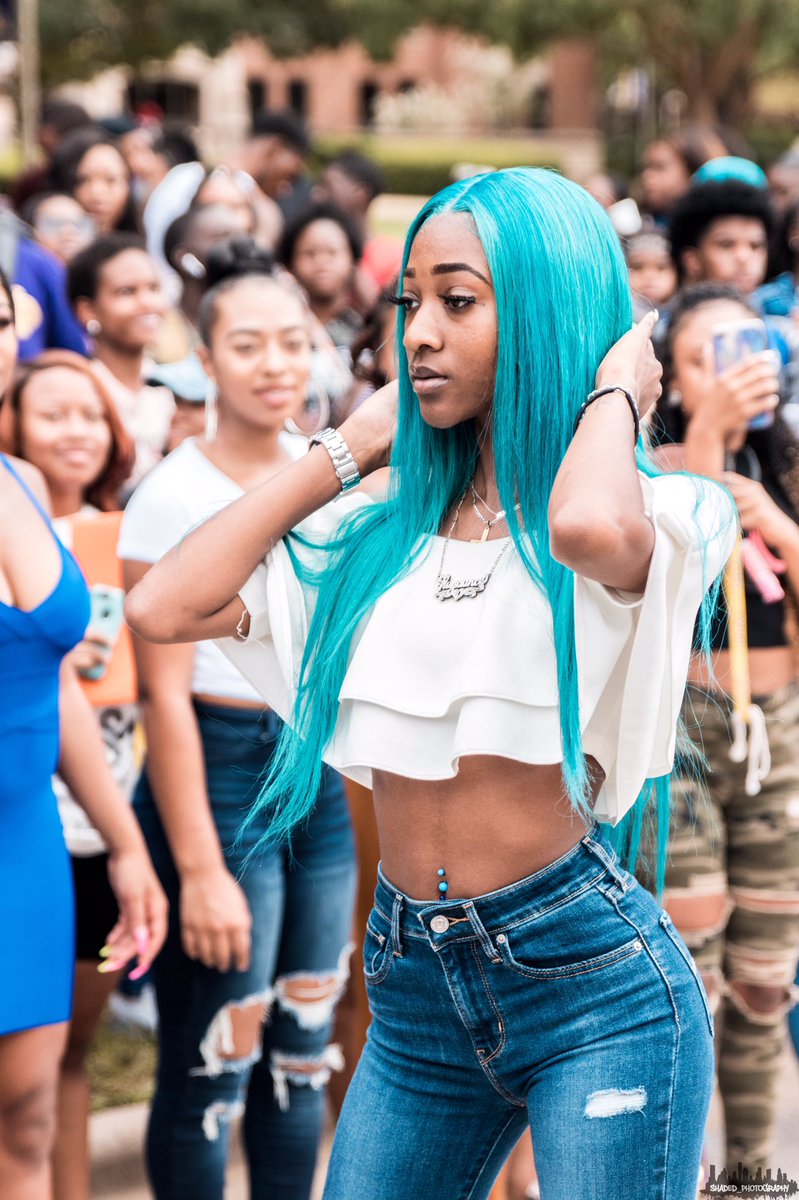 therealrodrigoo's tweet image. “Hump Day”🐪

Shot by: Me 
If you know them tag them
#pv19 #pv20 #pv21 #pv22 #pv23