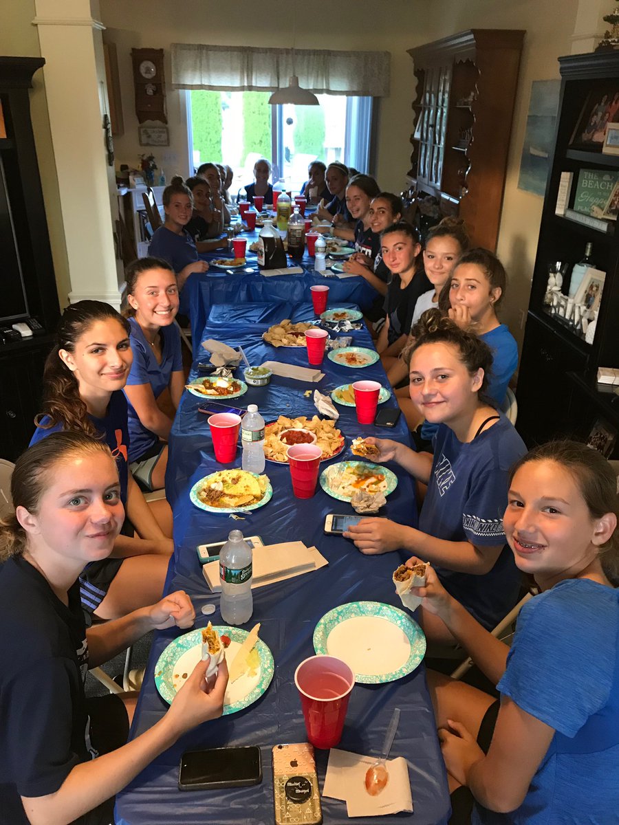 whsgsoccer2019's tweet photo. Taco Dinner before our home game tomorrow @ 4:30 vs Moses Brown 🌮🌮 Come support ‼️ https://t.co/nS9a474Y2m