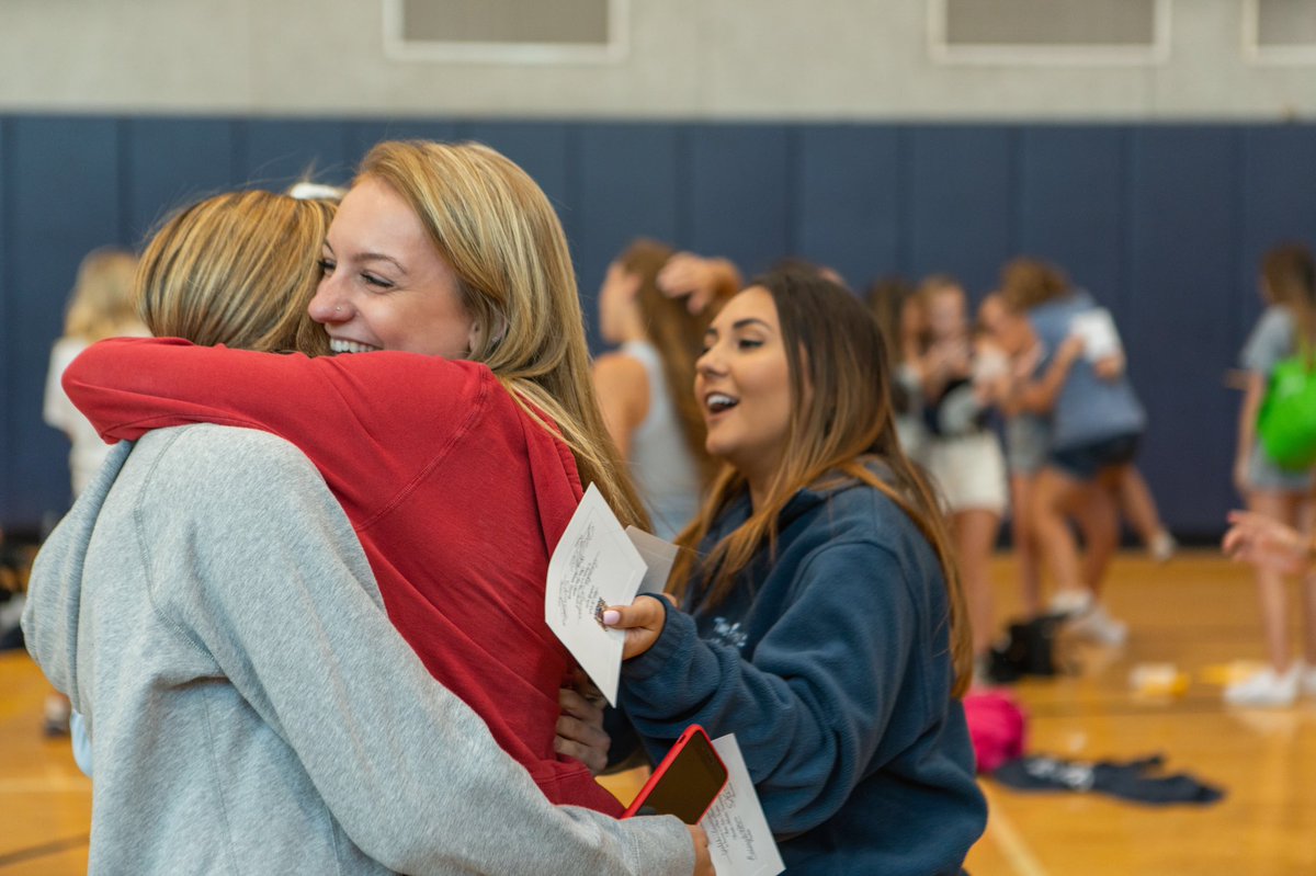 FAU Panhellenic tweet media