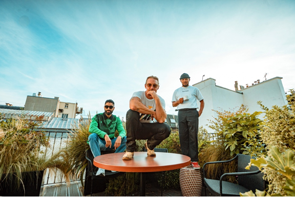 TheEarlyReg's tweet photo. New Music: Listen to Major Lazer's Spicy New J Balvin &amp; El Alfa Assisted Single "Que Calor" https://t.co/JCRqQIZ4tX https://t.co/qfHsFjhxpH
