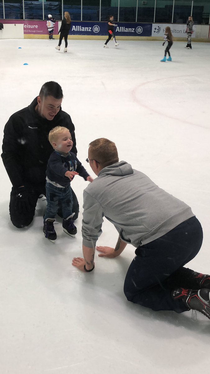 emmas0911's tweet image. Reggie definitely seem to be getting the hang of this. He even managed a couple of steps on his own. Overal this week in 2 men and a toddler I’d say toddler won. @SmithSean22281 @hemzie16 #noteven2 #IceHockey