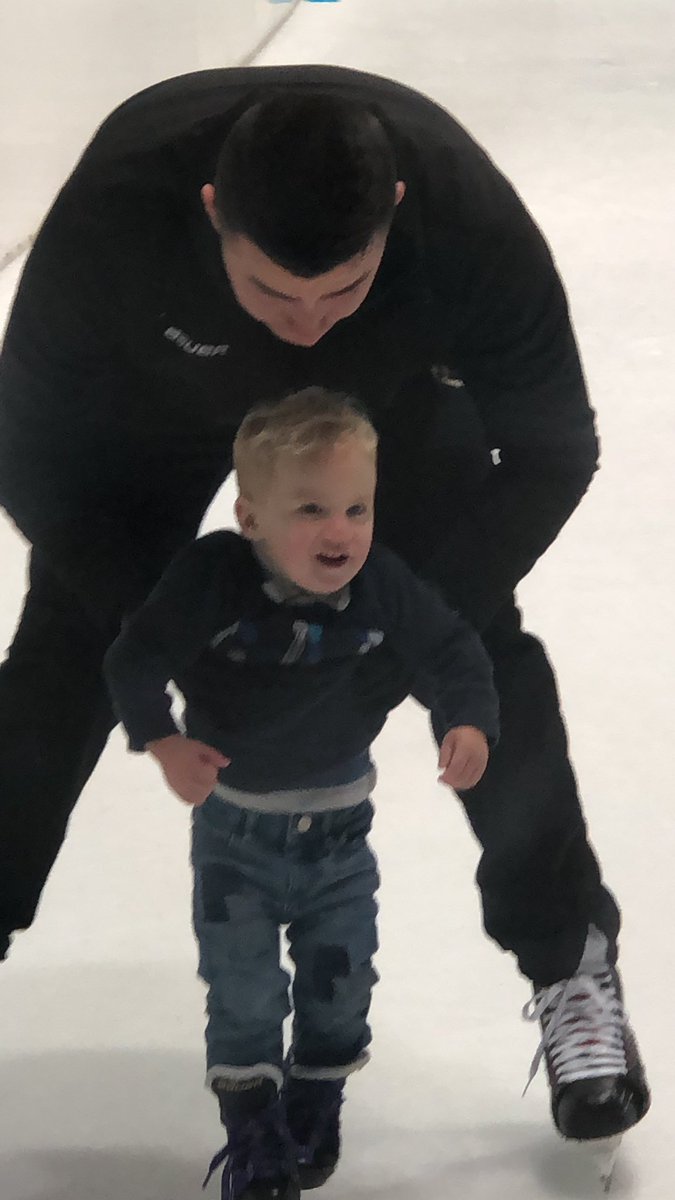 emmas0911's tweet image. Reggie definitely seem to be getting the hang of this. He even managed a couple of steps on his own. Overal this week in 2 men and a toddler I’d say toddler won. @SmithSean22281 @hemzie16 #noteven2 #IceHockey