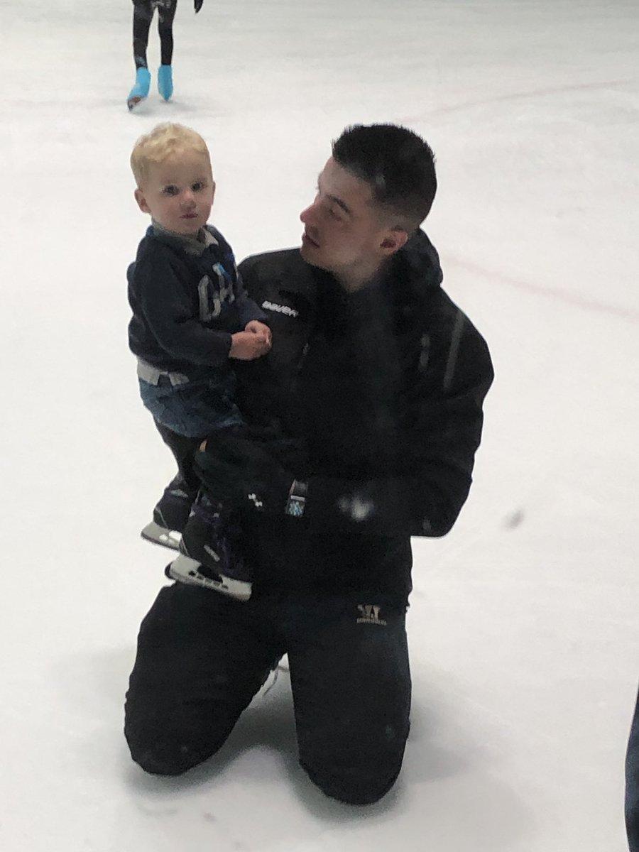 emmas0911's tweet image. Reggie definitely seem to be getting the hang of this. He even managed a couple of steps on his own. Overal this week in 2 men and a toddler I’d say toddler won. @SmithSean22281 @hemzie16 #noteven2 #IceHockey