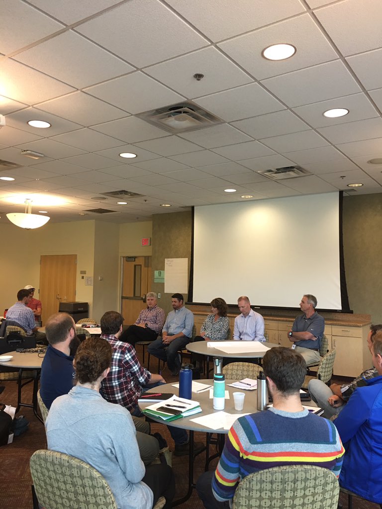 kimnuckles's tweet photo. MPCA leaders share their perspectives on values, vulnerability, and learning with Leadership Academy participants #mnpca #pcaLearns #pcaPeople #pcaCollaborates @MnPCA @AndrewEMPCA @MiltMpca https://t.co/IQvvThWBUT
