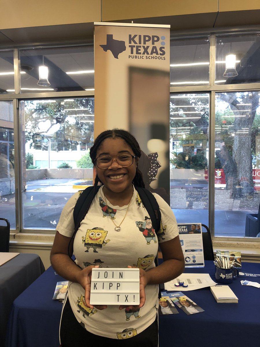 JustinnZuniga's tweet photo. So great getting to rep @kipptexas and running into all these amazing alumni from ATX, HTX, DFW and SATX! https://t.co/9EkKCIWojX