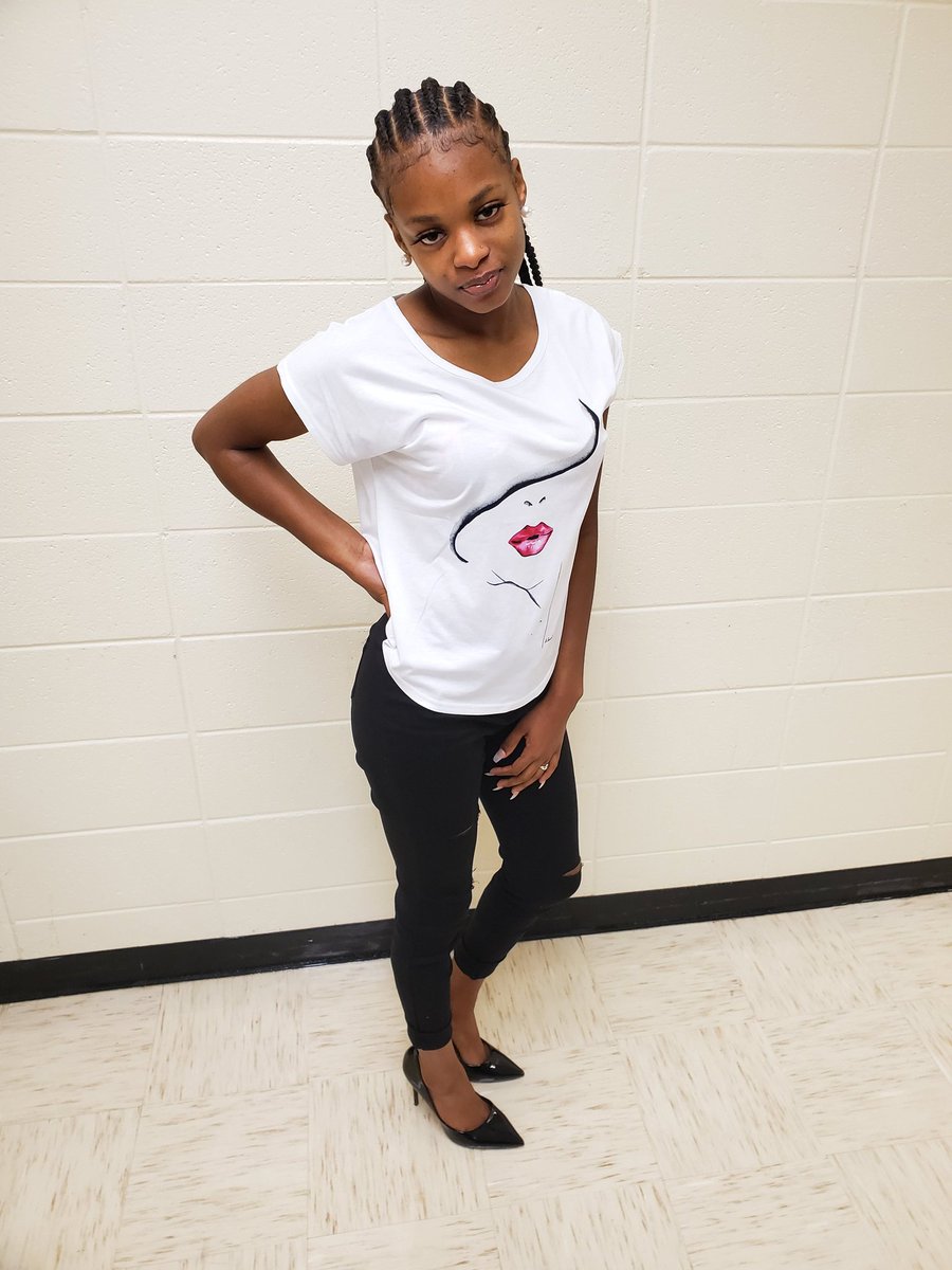 mscreer17's tweet photo. Girls mentoring decided to incorporate a day where the young ladies will step out of their comfort zone and dress up.
#ClassyWednesday
#BeSTARS
#RichInStudentSuccess https://t.co/nfdZXCtvRR
