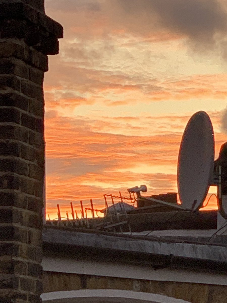 Tonight’s sky over Kensington...iPhone pic, no filter.