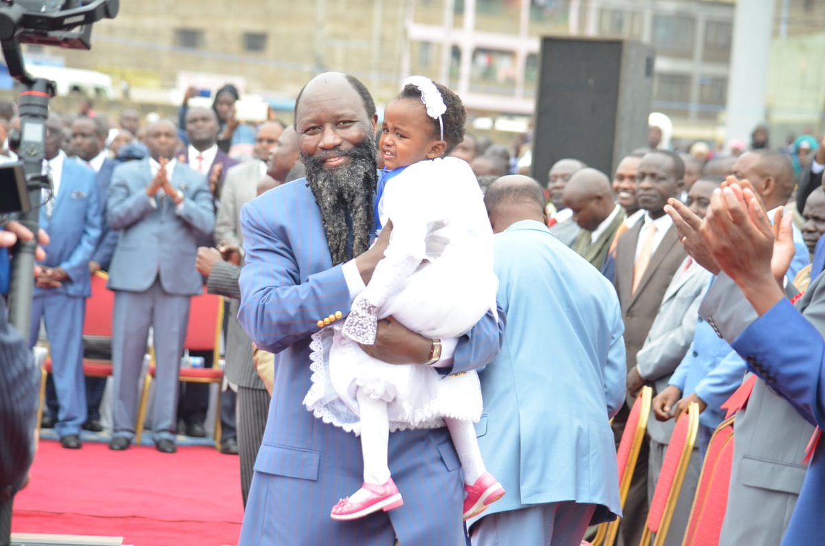 kaumakev's tweet photo. @pastorkengeorge @Jo_AnneCM And we yet can't just take for granted. There's a paradigm shift in the spiritual realm which can't be let go. Urgent #NeedToPrepare should be echoed in the ears of every individual so that we may be sensitized on the Urgent coming of the Messiah https://t.co/DfelyaQBdz