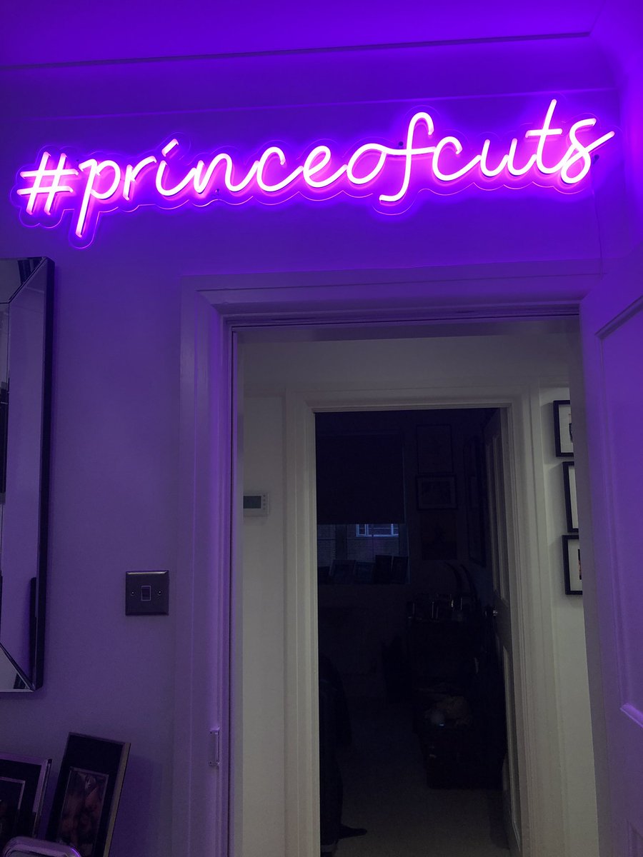 BasciuCristiano's tweet photo. Wen your crazy and wonderful gang give to you the super cool present to burst my massive EGO!!!! DONEโ
#princeofcuts #cbasciu #cb50s #crissy50 #cbparty #CB #bigego #amazingpresent #igotthebestfriends @XaniaSegal @Faye_Tozer @robertjhilton @mick_smith_ https://t.co/fqfHxgXTcG