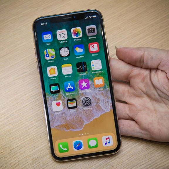 AmadOu256's tweet image. Petit sondage 🧐

Vous utilisez quoi en ce moment ?

RT pour IPhone 📱 

FAV pour Android 📱