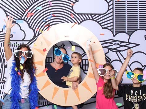 ModernBocaMom's tweet photo. Take advantage of special @insideFPL customer discounts of up to 30% off* by celebrating FPL Family Fun Weekend, Sept. 13-15. More info --> https://t.co/BcvuVAbgcV feat. @PalmBeachZoo @GoBrightline @MODSFTL #InsideFPL #family #thingstodo https://t.co/AtDfvfs6co