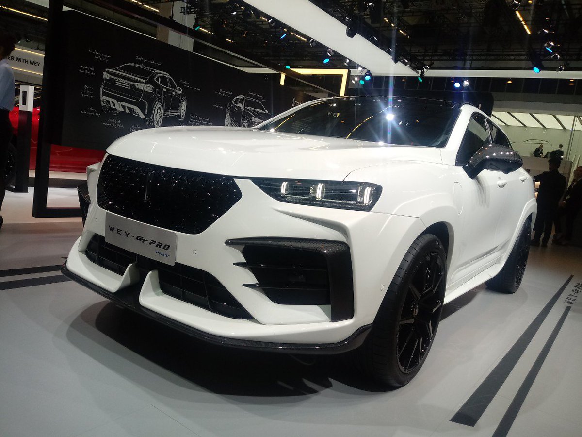 Kineski premium SUV proizvođač #Wey kreće sa prodajom u Evropi 2021. Kako će izgledati ponuda nagoveštavaju koncept modeli u Frankfurtu.
Da li biste vozili ovako nešto made in PRC? 
#Frankfurt2019