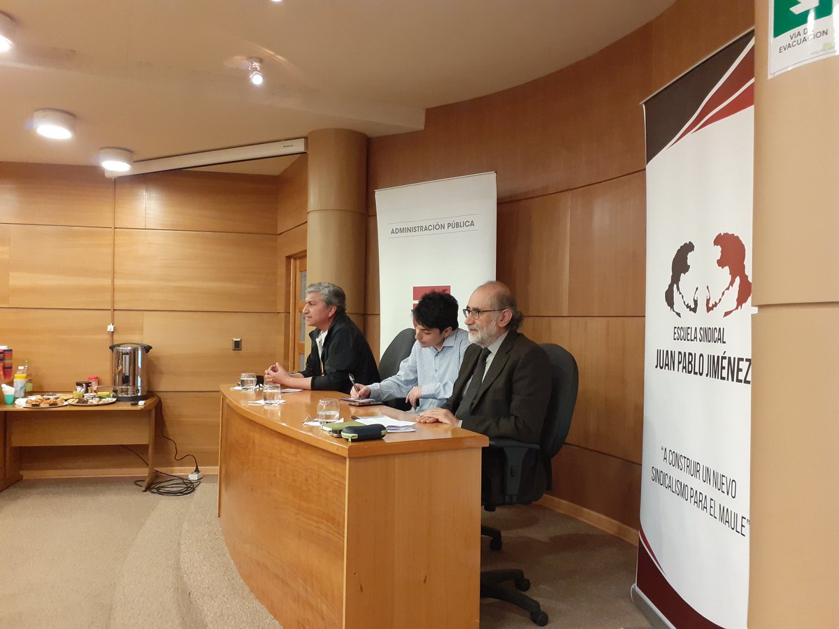 UTalca's tweet photo. AHORA: Se da inicio a conversatorio en conmemoración al #11deseptiembre1973 en la Facultad Cs. @juridicasutalca, junto a Secretaría Política #Feutal, Escuela de Cs. Políticas y Administración Pública #UTalca, y la Escuela Sindical Juan Pablo Jiménez https://t.co/Ww3Lkg0yMj