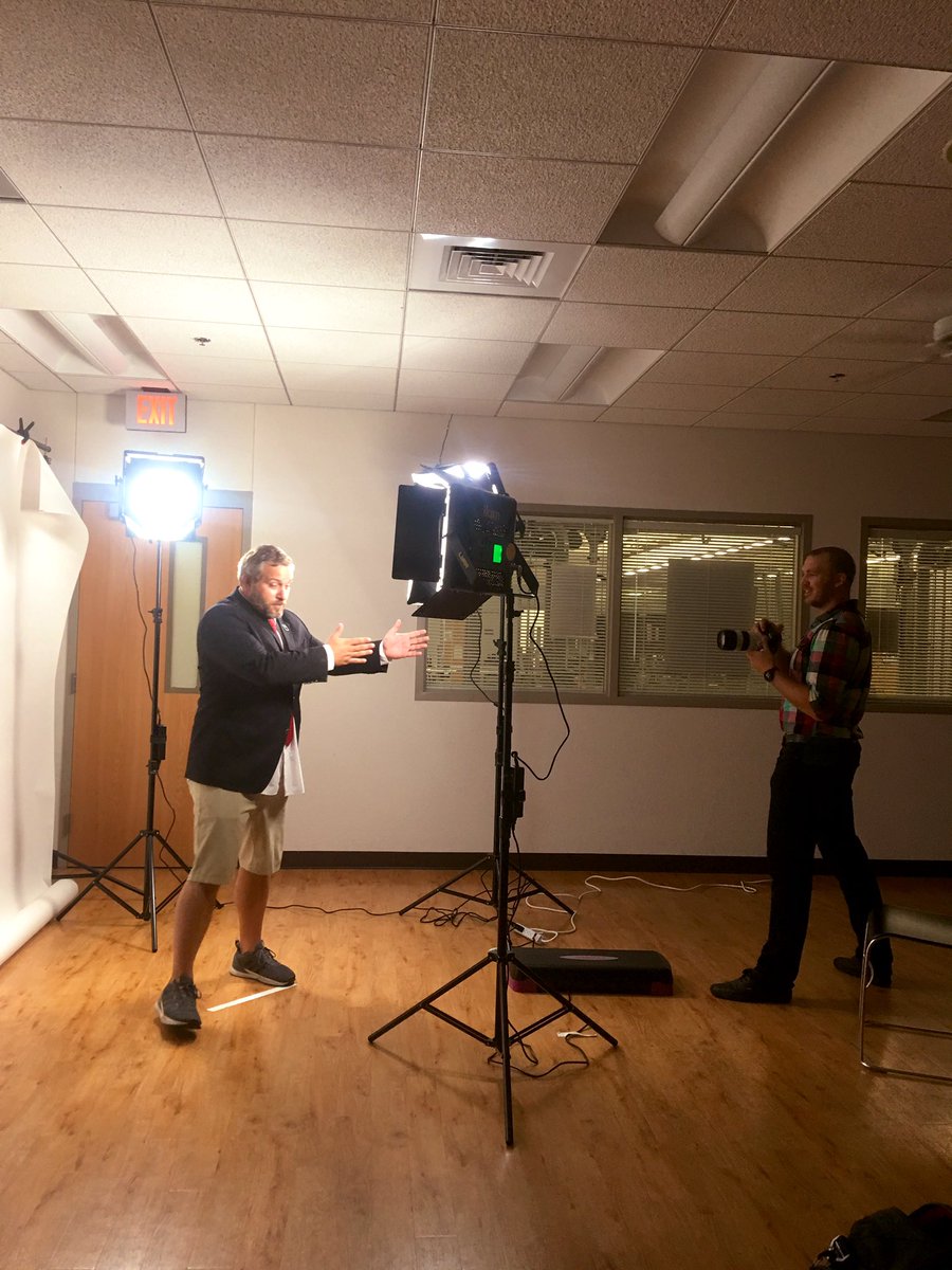 kacbrechtel's tweet photo. NYFW has nothing on this crew! @NWFwbbCoachG @ChrisJohns7 @RamseyRoss_NWF @WesJohnson_NWF @nalaing5  #NWF #photoday #headshots #workitworkit #dontforgettismize https://t.co/cJxT4Q1SPD