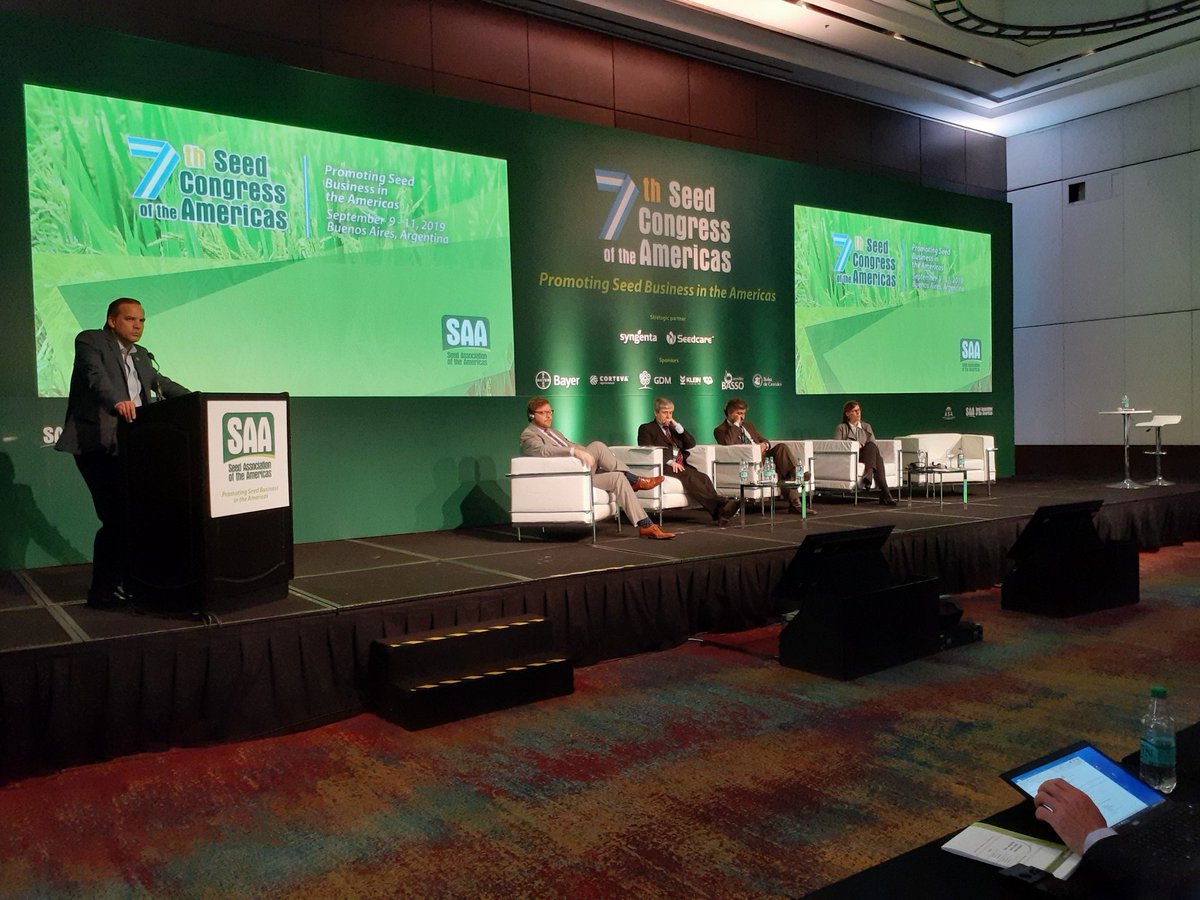 ASASemilleros's tweet photo. Seguimos en #SAAseed2019 conociendo los modelos de generación de valor y herramientas de control, a cargo de Dave Carey de @CanadianSTA, Raimundo Lavignolle de @inaseargentina, Fernando Ravazzini de @capacitacionbc y Victoria Stewart de @URUPOV_UY https://t.co/1aS8ODmSpP