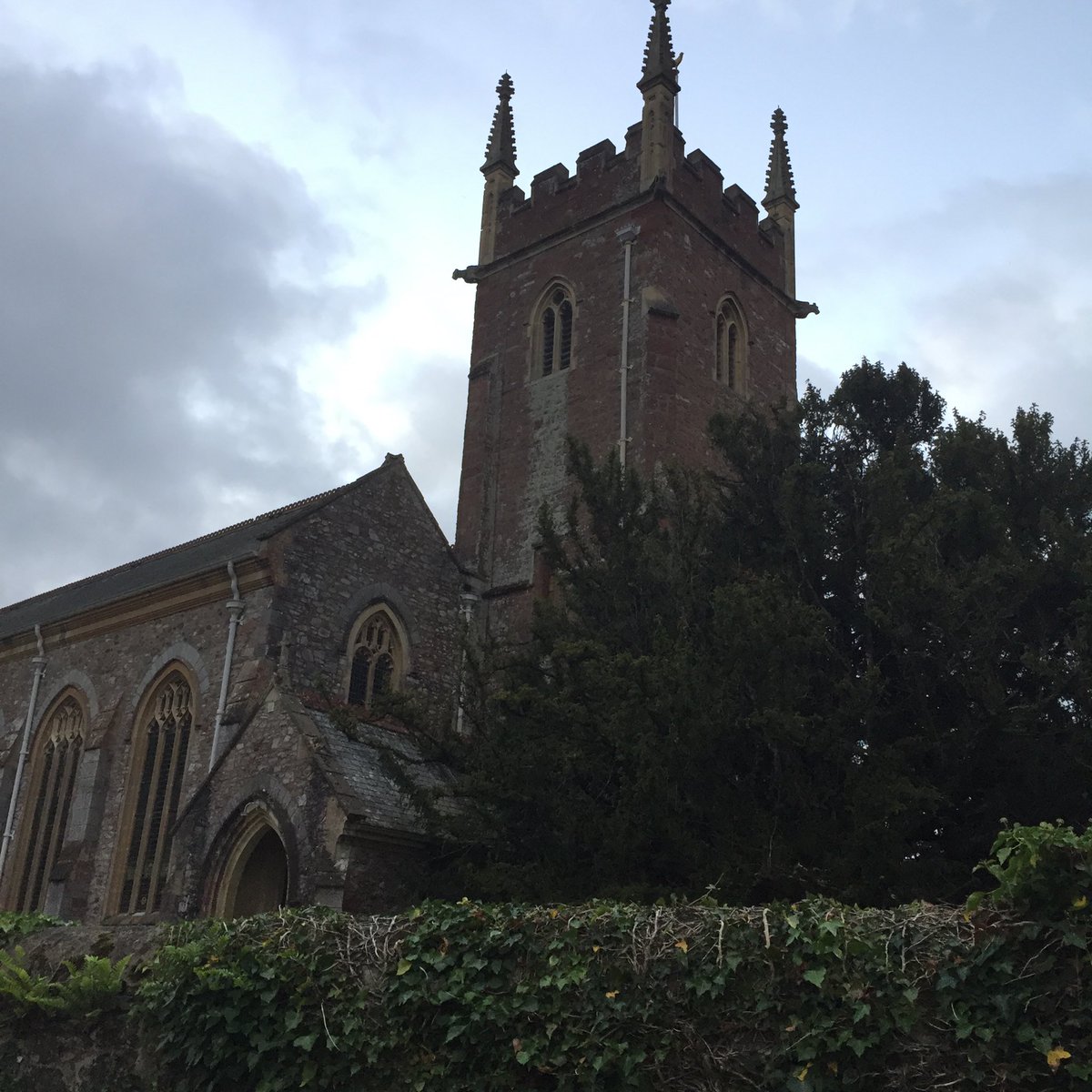 sophiestenduffy's tweet image. Ring out those bells tonight! #StGregorys #bellpractice #Dawlish
