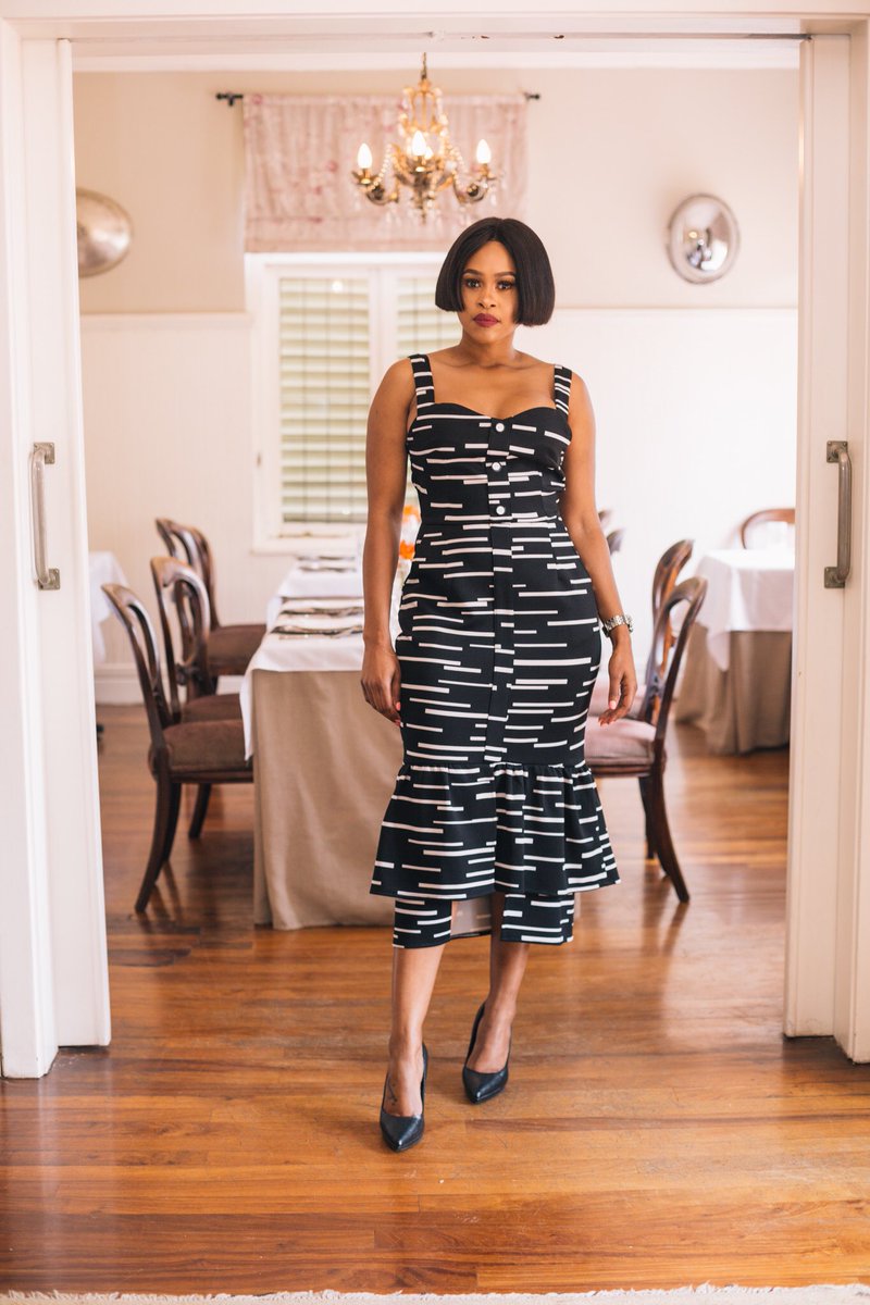T_polishedinfo's tweet photo. Black and White Classic Dress
Body hugging Fit
Available in: S M L
https://t.co/PX8Z5Ba0LD https://t.co/b6Ayyx1zzI