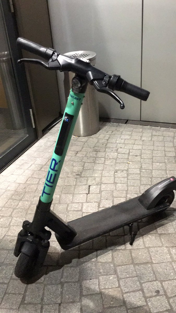 I know they’re contentious but I do love using these when in Frankfurt / other cities. Be interested to see how it translates into mode shift as they scale in Europe (I know I’ve swapped cab trips so far) - thanks @tierscooters #IAA