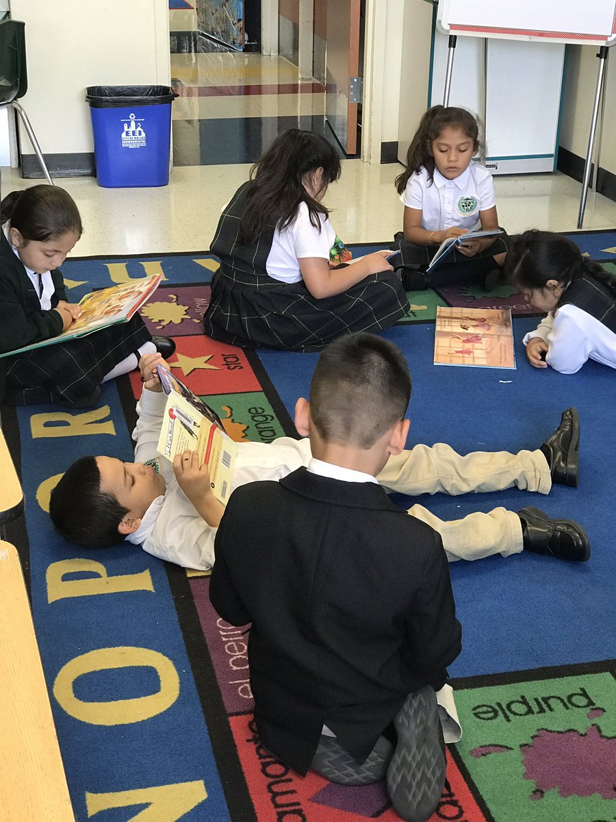 MsDJGray's tweet photo. Building our reading stamina 📚📖🤓🤩 @HBGonzalezPLA @PersonalizeDISD https://t.co/9SNgTuDNm6