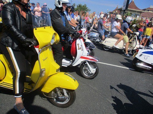 ISLE OF WIGHT 2019 IN PICTURES (PART 3 OF THREE*) classicscooterist.com/isle-of-wight-…