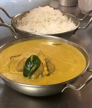 NaanBites's tweet photo. In the mood for something new?  Try our delicious Beef Madras!

#newwestminster #naanbites #foodie #queensborough #bcfood #newwestisbest #surrey #dineoutbc #eatbc #foodlove #surreybc #newwestminister #eatsurrey #newwest #foodstagram #surreylife https://t.co/eYqOiabRAR