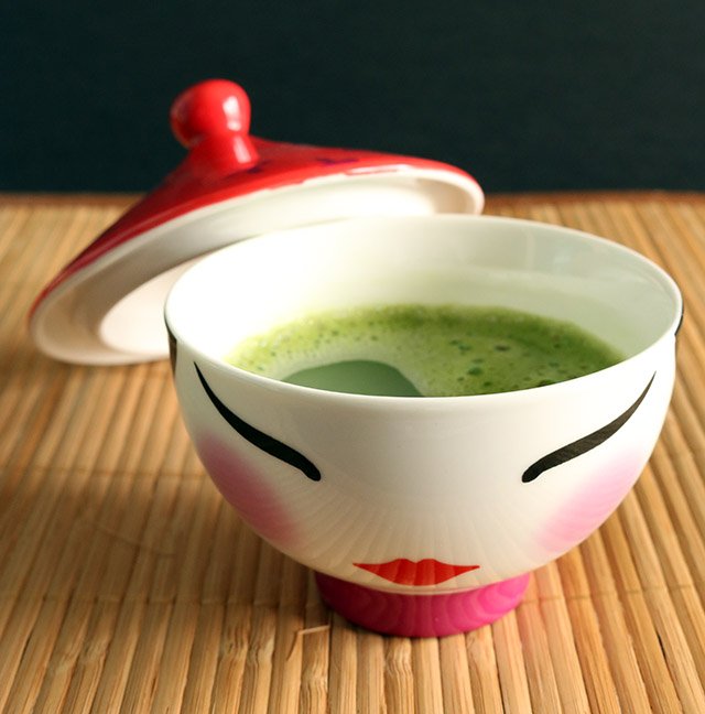Matcha health benefit:
Chlorophyll in matcha is a powerful detoxifier,this helps the body remove chemicals &amp; Metals