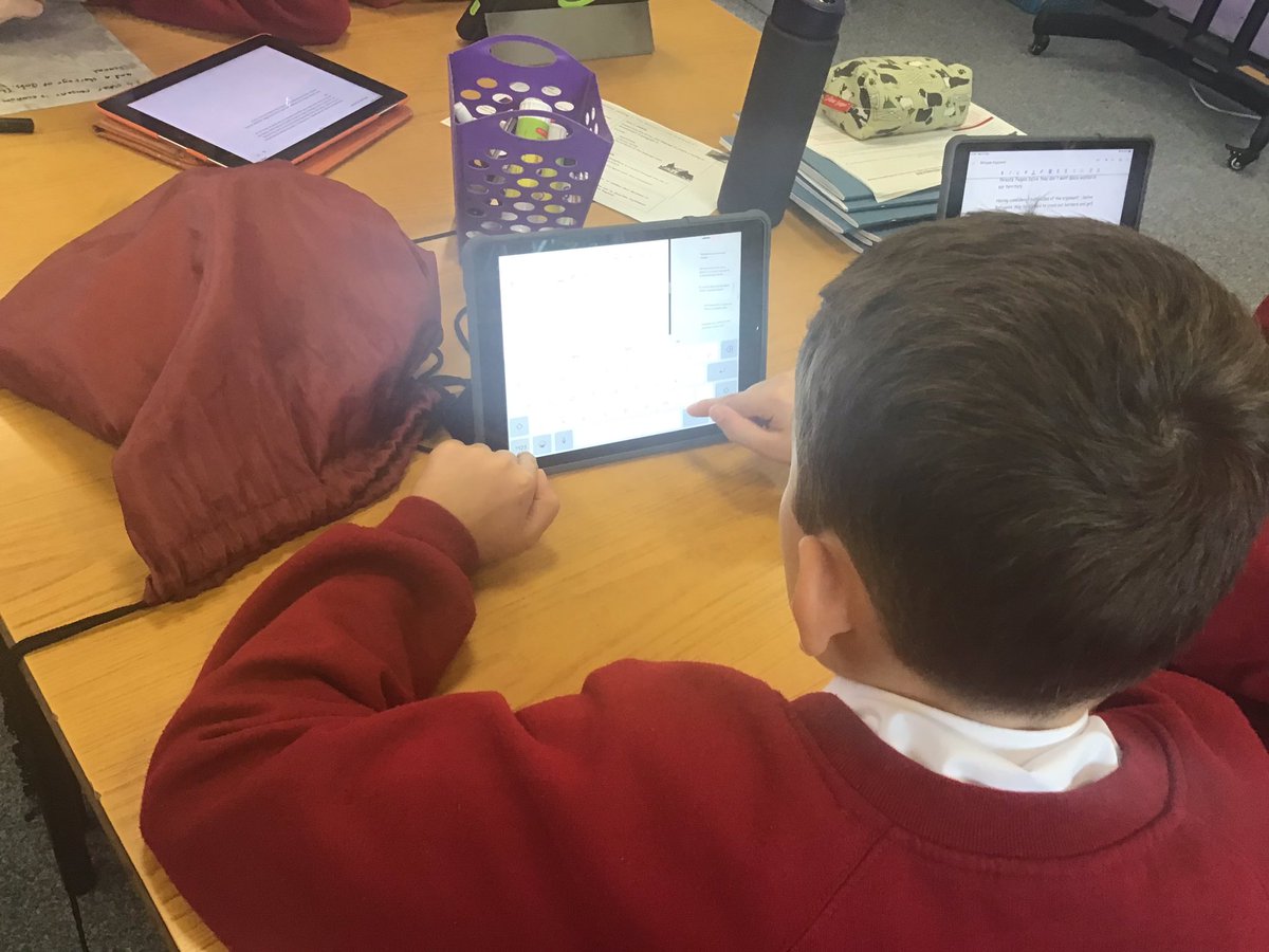 WellfieldMiddle's tweet image. Year 7 effectively used the split screen feature on their iPads when drafting their balanced arguments today - it meant that they could view the ideas on their plans as they constructed their paragraphs ✍️ #wellfieldloveswriting #purposefultechnology