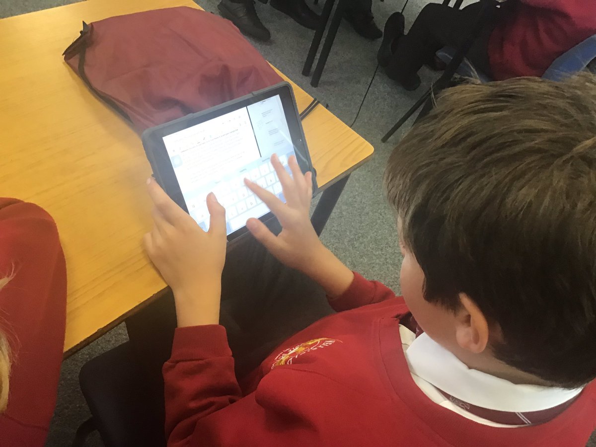 WellfieldMiddle's tweet image. Year 7 effectively used the split screen feature on their iPads when drafting their balanced arguments today - it meant that they could view the ideas on their plans as they constructed their paragraphs ✍️ #wellfieldloveswriting #purposefultechnology