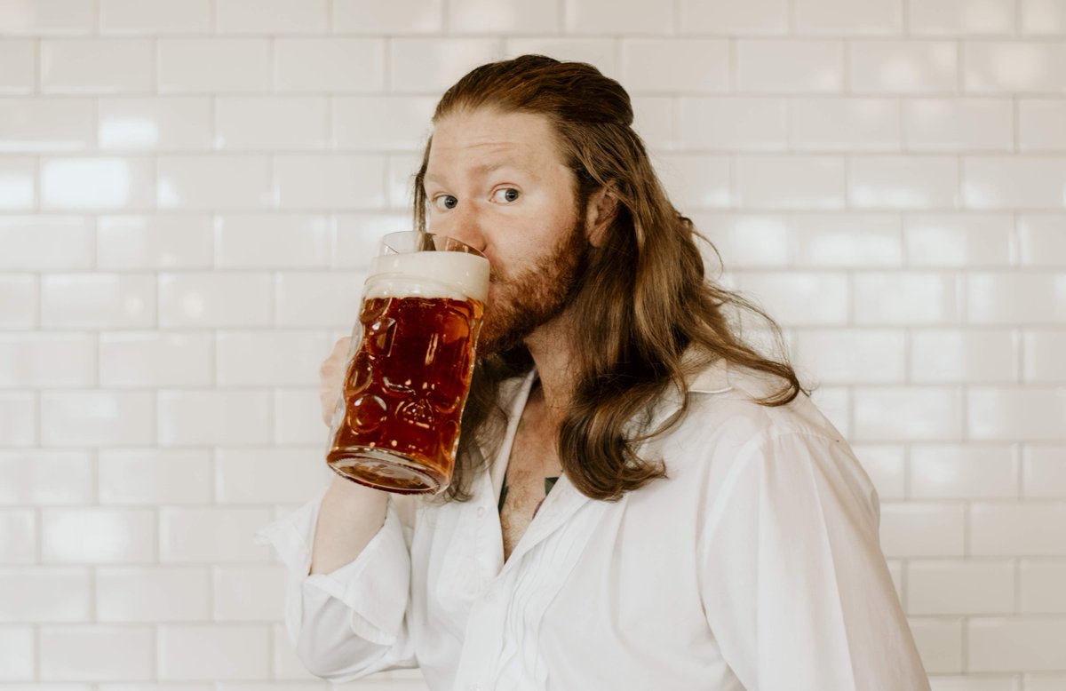 Our Festzelt is ready for you to enjoy! Grab a stein full in our taproom and don't forget to grab a 4-pack to take home.
#festzelt #oktoberfestbeer #gcbc #germanbeer #chicraftbeer