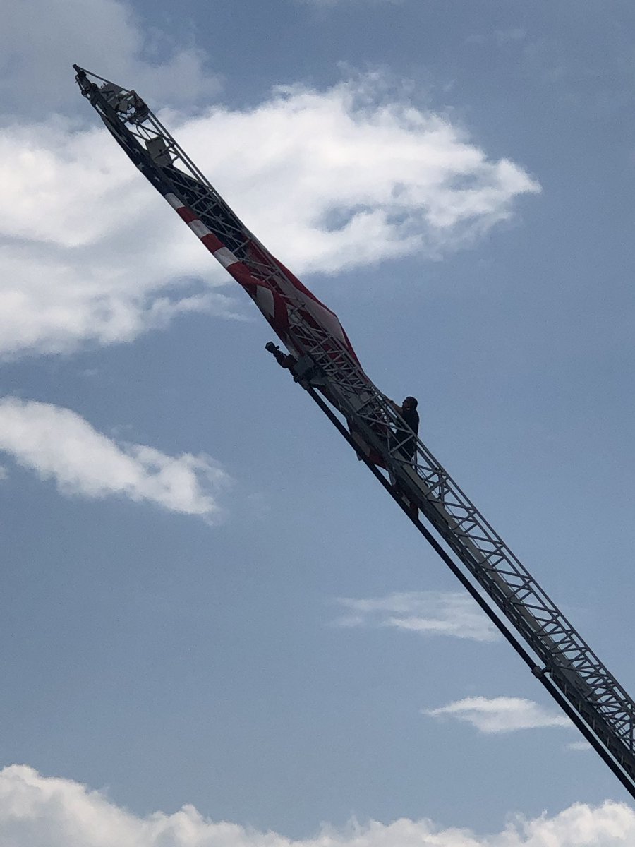 toshamac101's tweet photo. Remembering 9/11!  #Tripod.              Ss discuss events that took place on 9/11 eighteen years ago. Special shoutout to Officer Trey for getting the flag to fly for our picture.  #LETSGOTREY @TCBOE_LES @kelsiehughes23 @therealmsbyers https://t.co/DJUiixlGEV