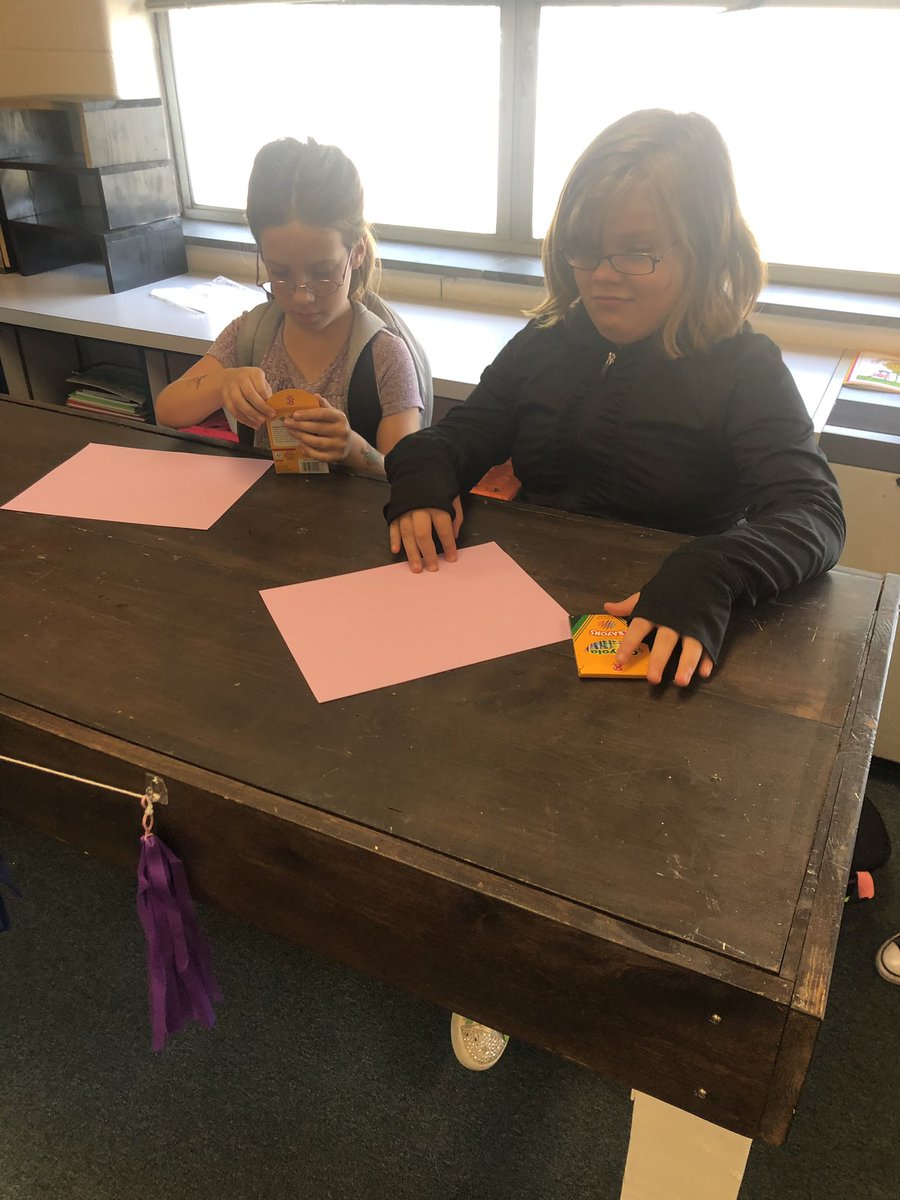 MrsAprilHolder's tweet photo. Kindness starts and ends at Wilson elementary. Thank you kindness club for reminding us how contagious kindness can be #wilsonlife https://t.co/uOO9Ilviys