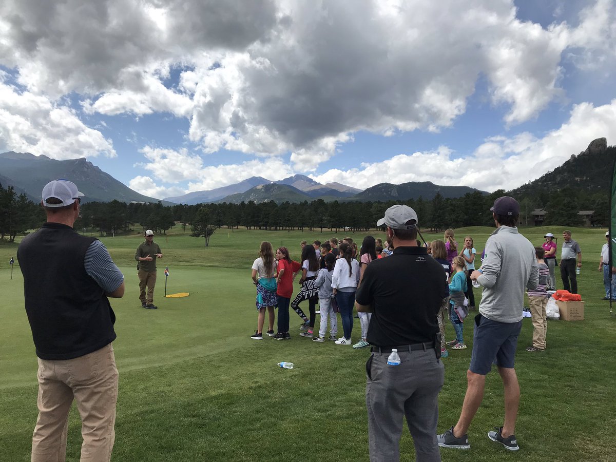applehead36's tweet photo. @CsuTurf @TheFirstGreen @JohnFeeneyEPGC @winfieldpro @lljohnsongolf @GCSAA @oncourseturf @steve_sarro @TheSavageMitch @aaronfankhauser Super fun. Great kids. Glad to be a part of it. @BenjaminGetman @steve_sarro @TheSavageMitch @TheFirstGreen @gcsaa @RMGCSA https://t.co/MR8YCNDFJS