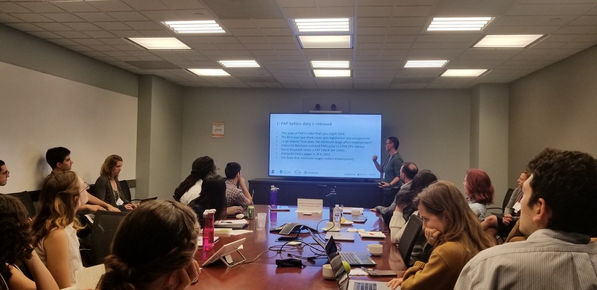 UCBITSS's tweet photo. A few scenarios when observational research can be (credibly) preregistered: data are yet to be released; event of analysis is yet to occur; and restricted access data. @fburlig talks observational pre-analysis plans at #RT2DC https://t.co/C87WxpKgJC