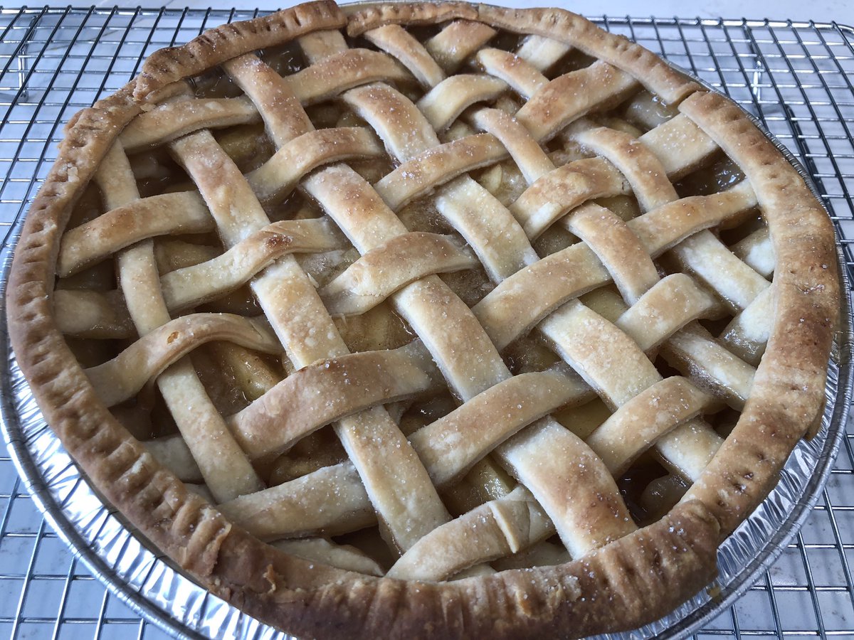 Perfect apple pies in Culinary II! #D155Inspire <a href="/CG_IandC/">CG INC & WELLNESS</a> <a href="/CGmrsmcknight/">Courtney McKnight</a>