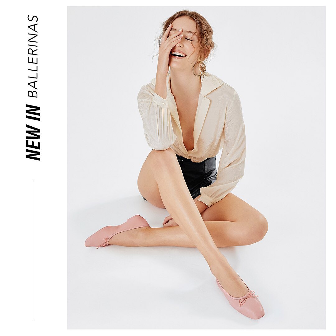 NEW IN: SCHUTZ BALLERINAS 💕 
Conheça: bit.ly/2NWeRMz
#schutzsummer #myballerinaschutz