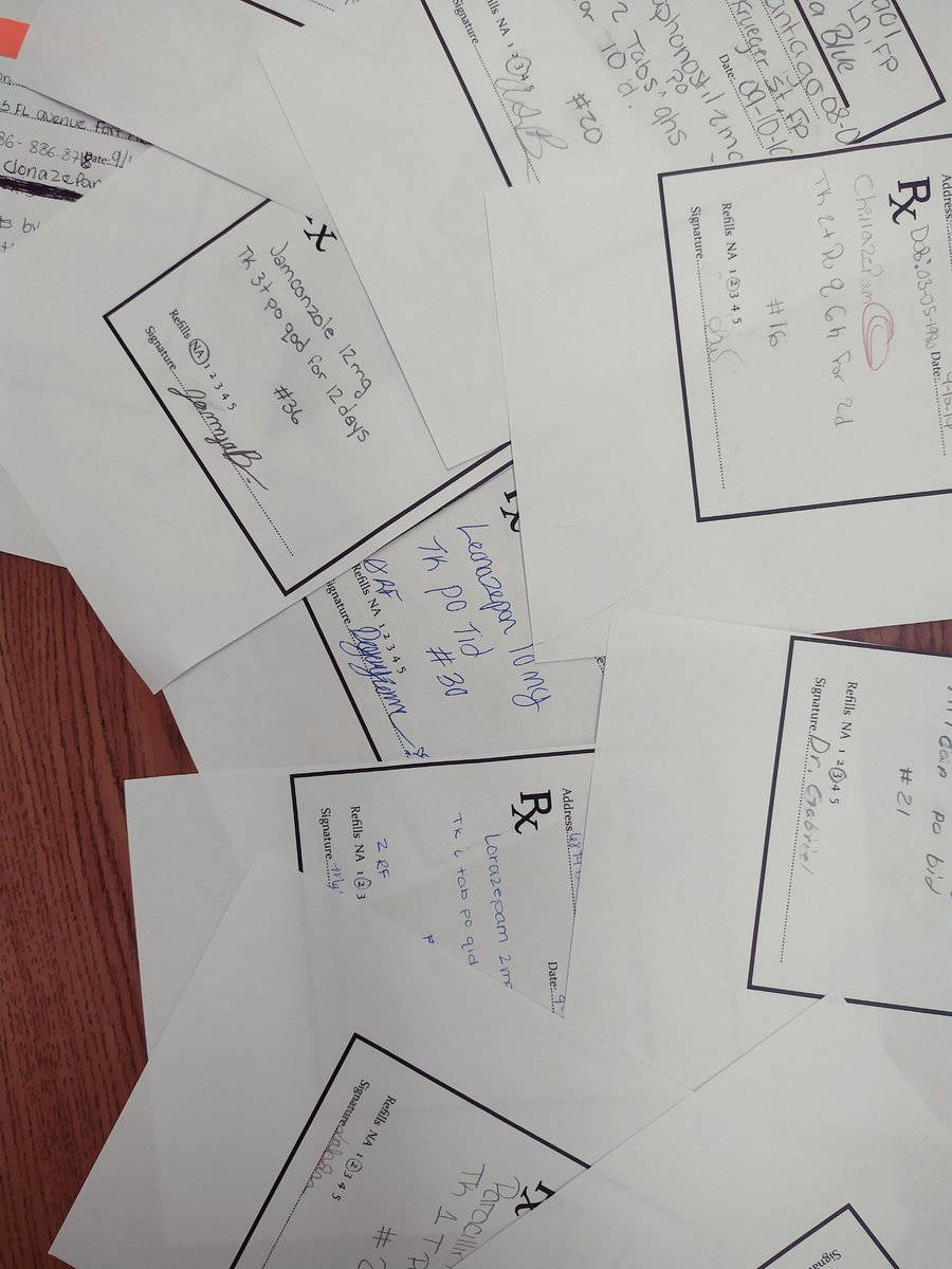 PharmTechNerd's tweet photo. Yesterday my #PharmTech 1 kids played doctor & made prescriptions for their "patients". 2day they were technicians & typed each other's scripts😊 #fpwa #westprep #slps #pharmacytechnician #pharmtechnerd https://t.co/0s967inu55