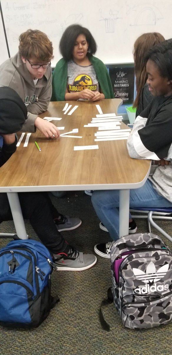 HeilmanAudrey's tweet photo. Collaborating to sequence events and plot diagram structure. English I has great communication skills!!
#khsallin the story! https://t.co/GpjFhBDmvt