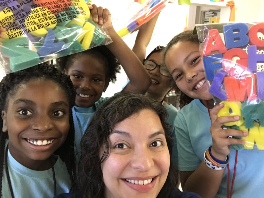 REACHRocketeers's tweet photo. When you give some items to a REACH Teacher &amp; some REACH kids expect lots of smiles! 😃 Thanks to an anonymous donor &amp; our new friend in Seattle. We look forward to more creating! 🎨 #clearthelistseveryday #clearthelist #clearthelistMS #gtchat https://t.co/OhsMGUA1JM
