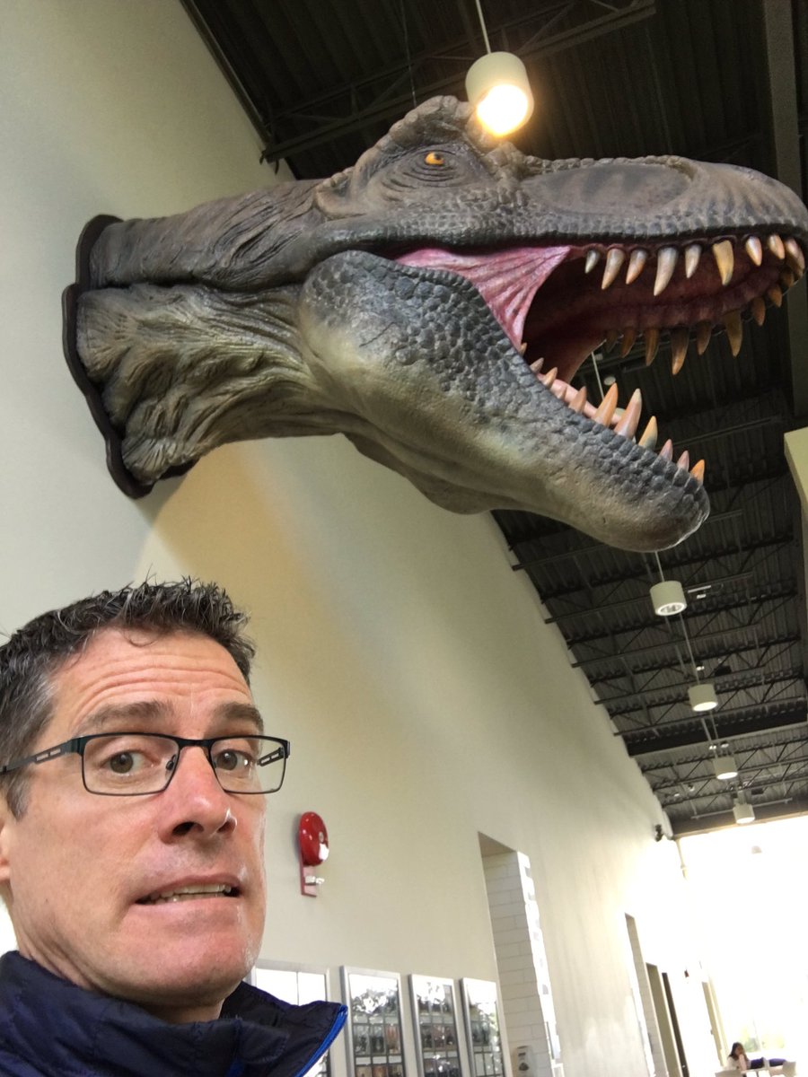 The Energy Futures Lab Fellows are convening in #Drumheller for the first time over the next couple days. #Dinopower! <a href="/LabEnergy/">Energy Futures Lab</a> #EFLab