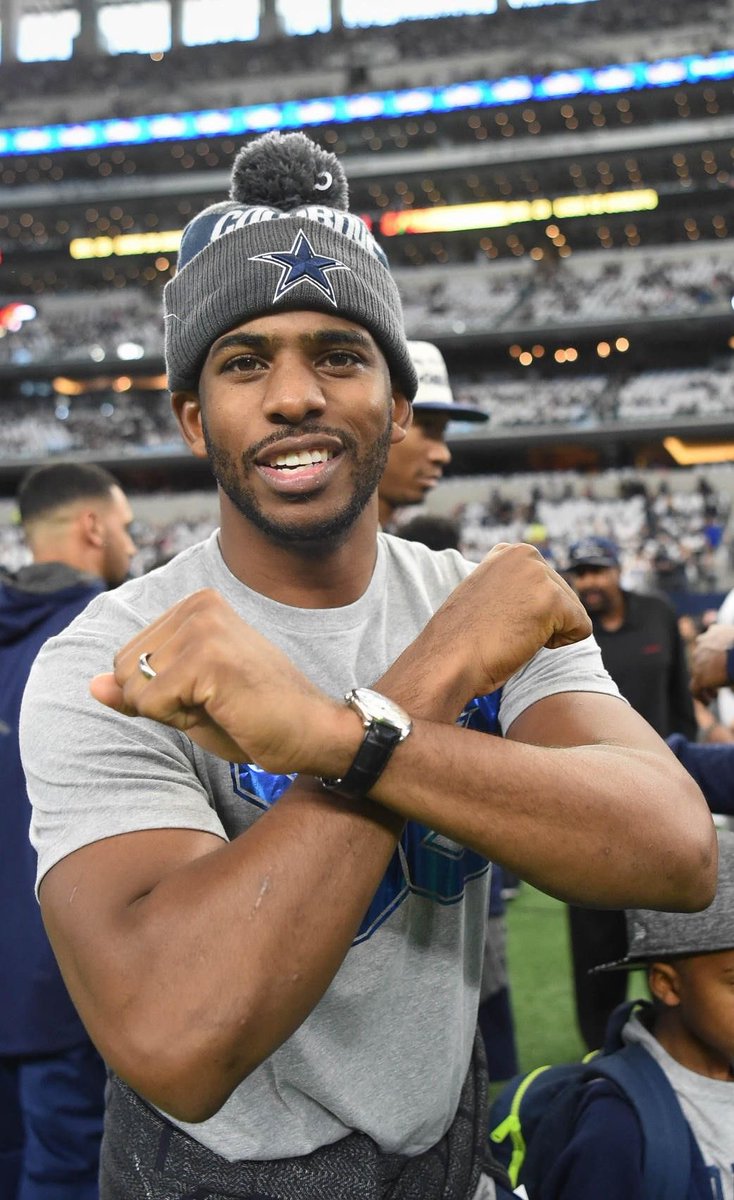 DallasMavsDaily's tweet photo. Chris Paul: Dallas Cowboys https://t.co/RP2qQmIG90